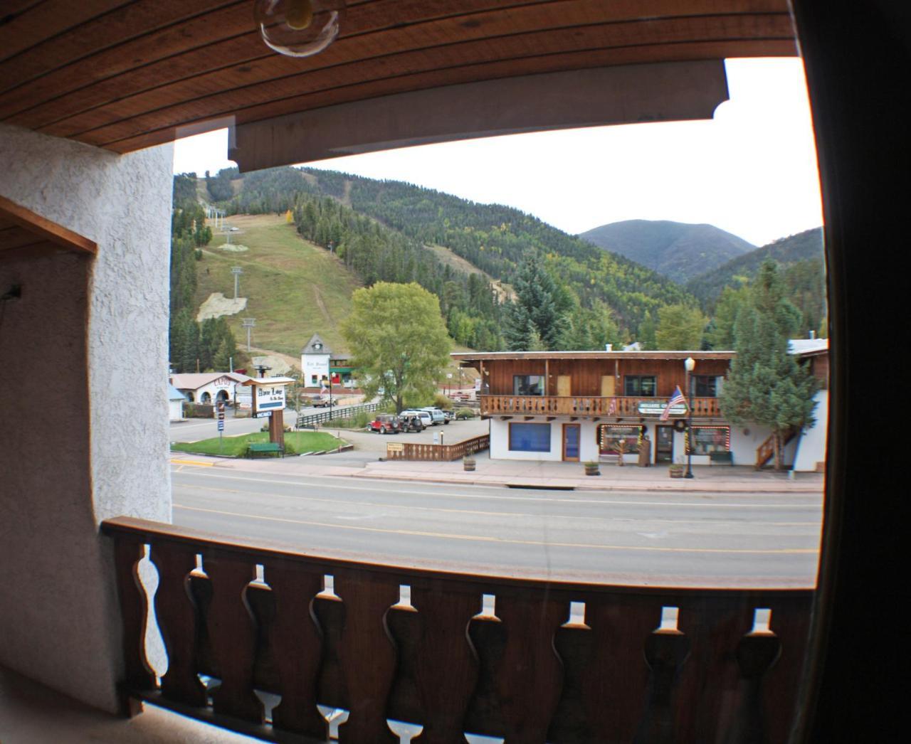 Sitzmark Sports Lodge Red River Kültér fotó