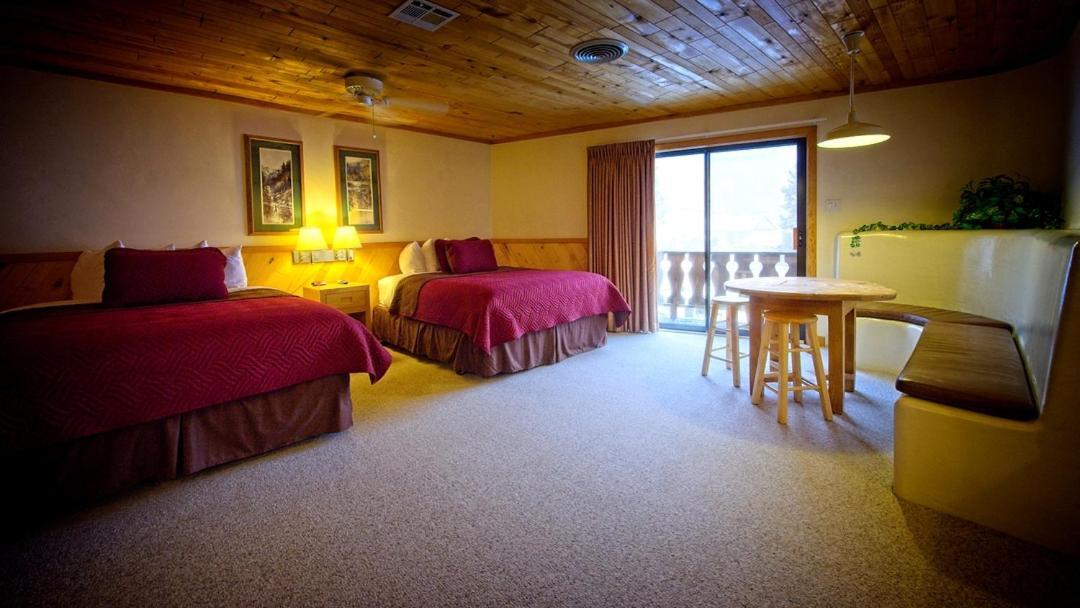 Sitzmark Sports Lodge Red River Kültér fotó